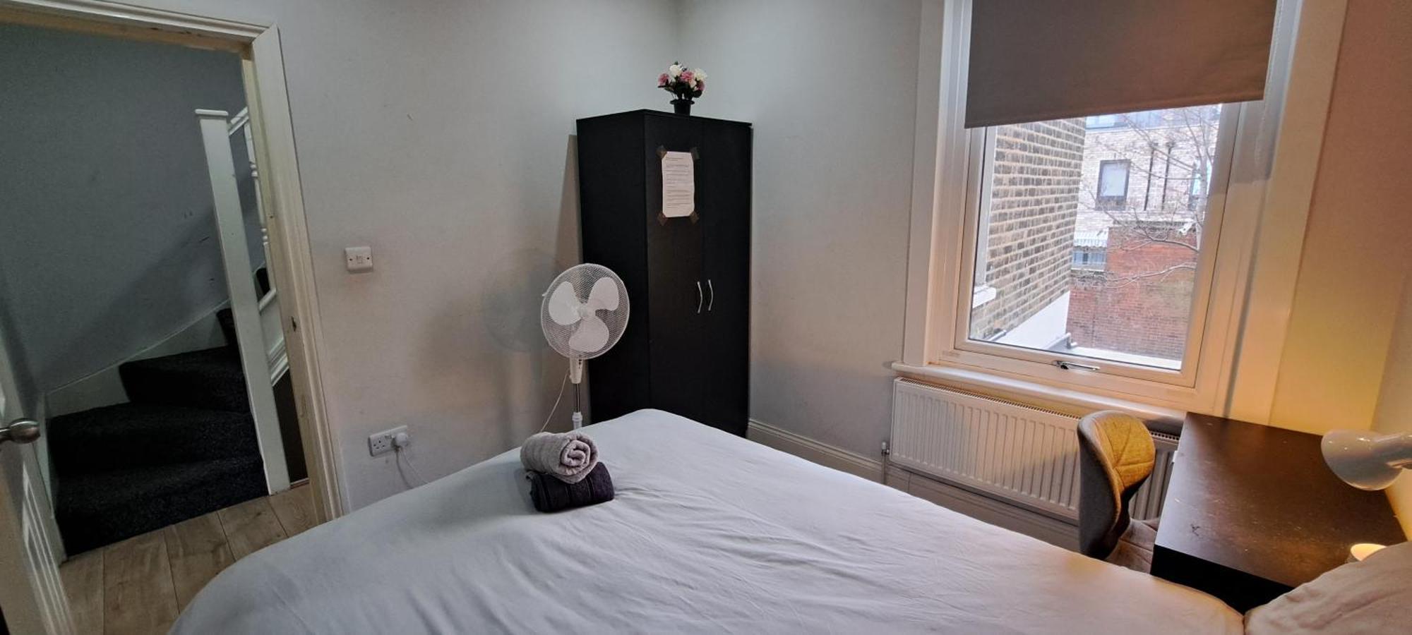 Comfy Fenia Stay London Exterior foto