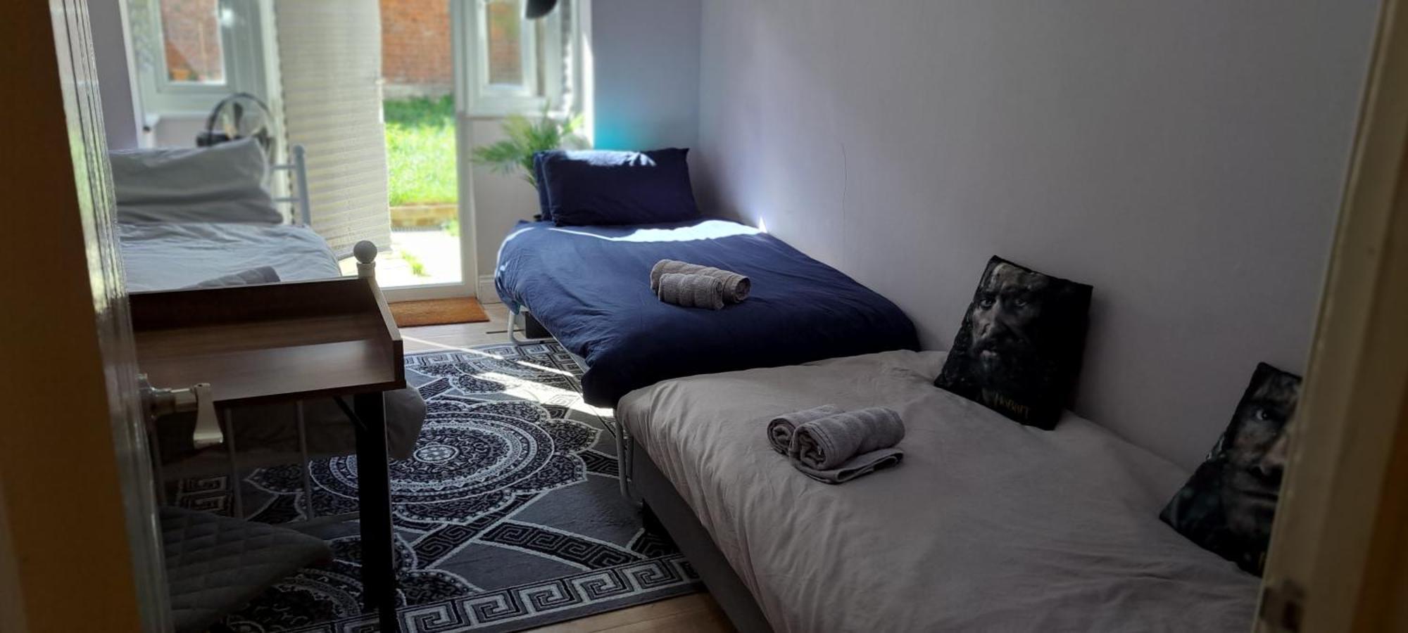 Comfy Fenia Stay London Exterior foto