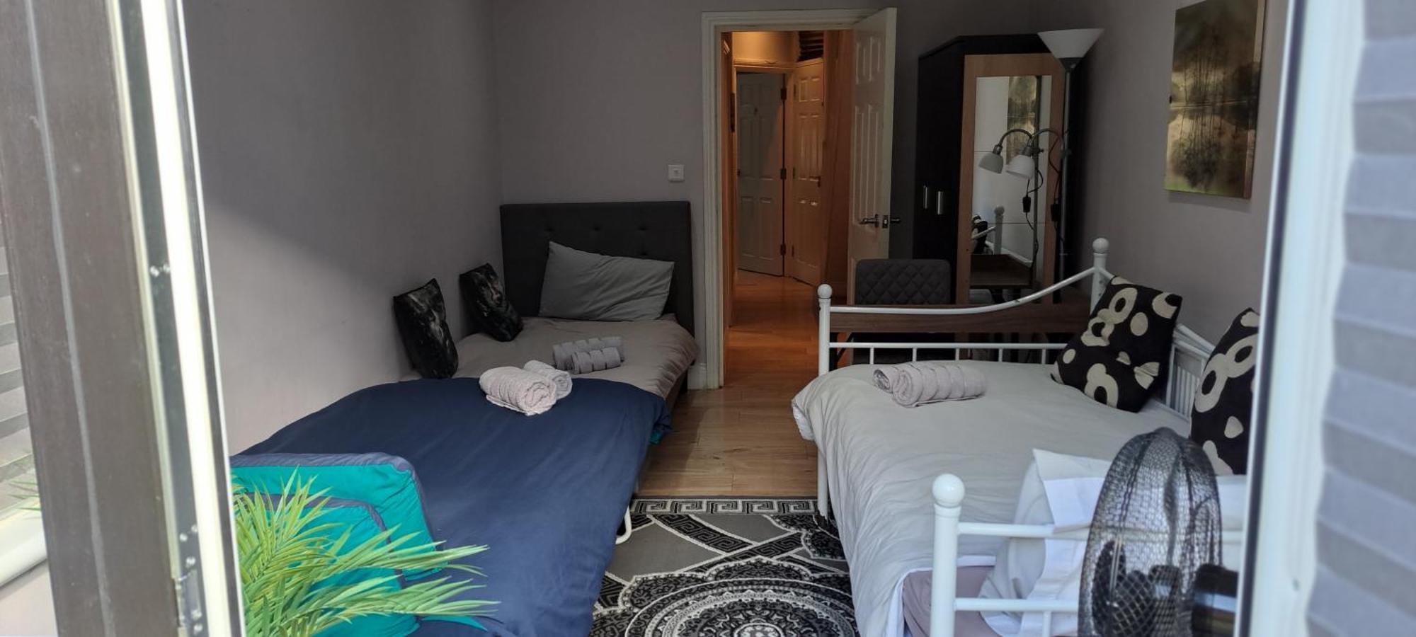 Comfy Fenia Stay London Exterior foto