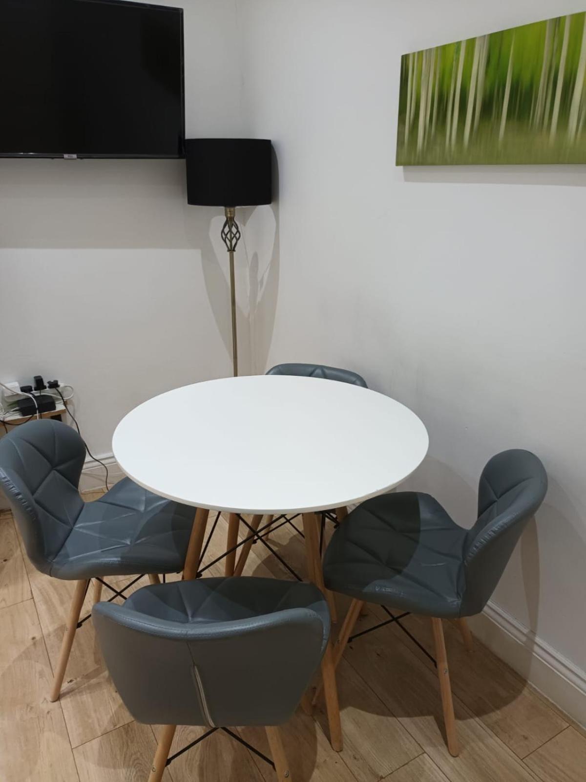 Comfy Fenia Stay London Zimmer foto